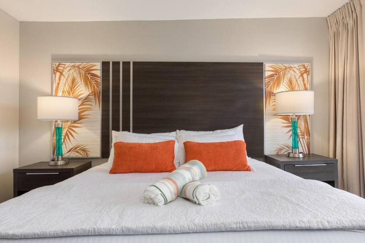 Incredible Location Free Parking In Waikiki *