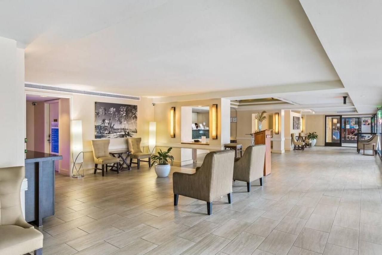 Incredible Location Free Parking In Waikiki Holiday home *